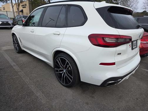2021 BMW X5 M50i
