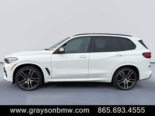 2021 BMW X5 M50i