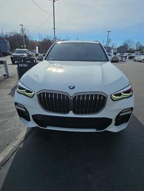 2021 BMW X5 M50i