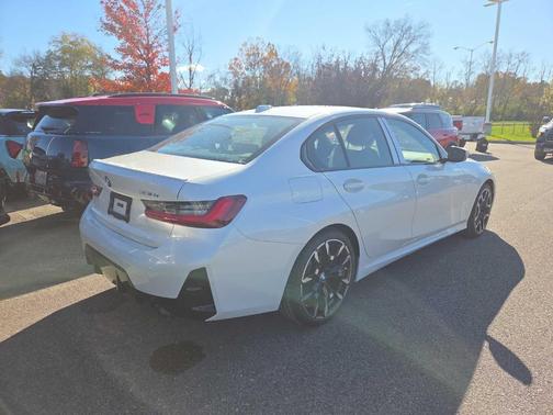 2026 BMW 330 I XDrive NA