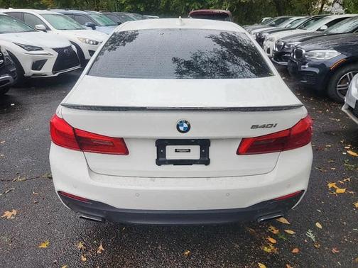 2017 BMW 540 i