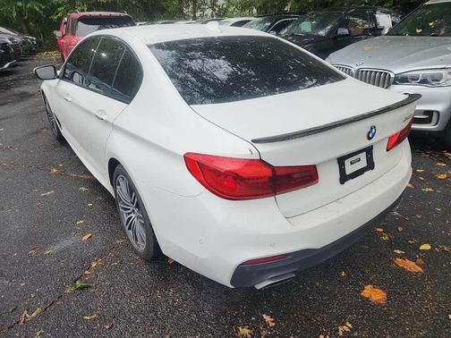 2017 BMW 540 i