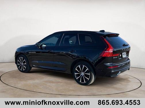 2024 Volvo XC60 B5 Plus Dark Theme