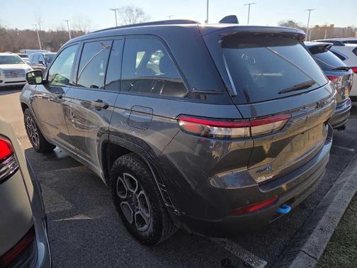 2022 Jeep Grand Cherokee 4xe Trailhawk