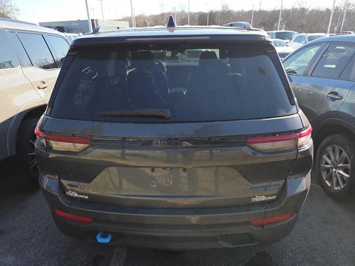 2022 Jeep Grand Cherokee 4xe Trailhawk