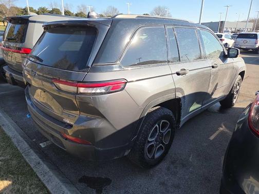 2022 Jeep Grand Cherokee 4xe Trailhawk