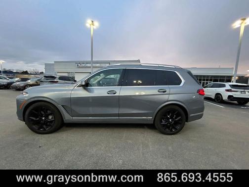 2025 BMW X7 xDrive40i