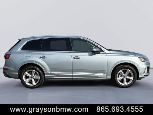 2024 Audi Q7 45 Premium Plus