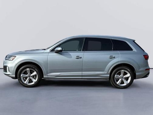 2024 Audi Q7 45 Premium Plus