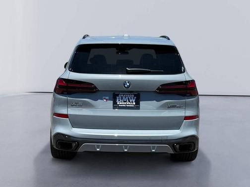 Gray Metallic 2026 BMW X5 xDrive40i