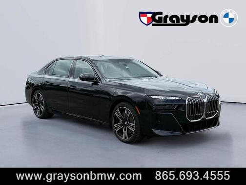2025 BMW 760 760i xDrive