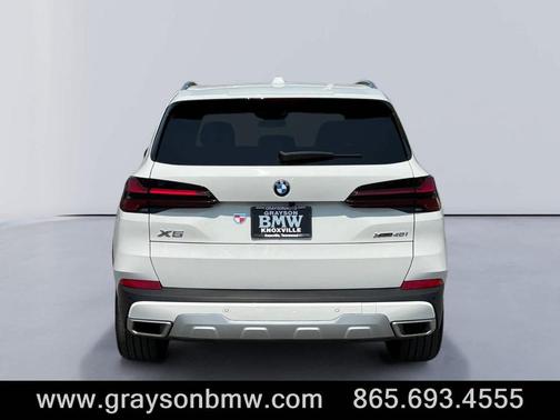 Alpine White 2024 BMW X5 xDrive40i
