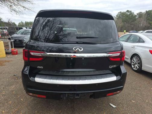 2024 INFINITI QX80 Luxe