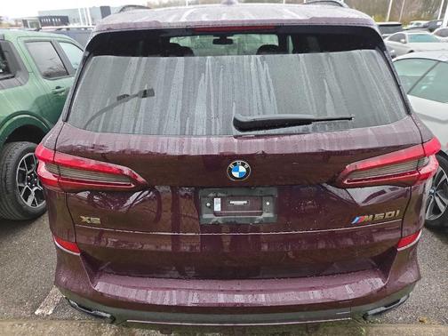 2022 BMW X5 M50i