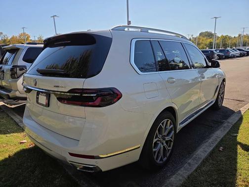 2024 BMW X7 xDrive40i