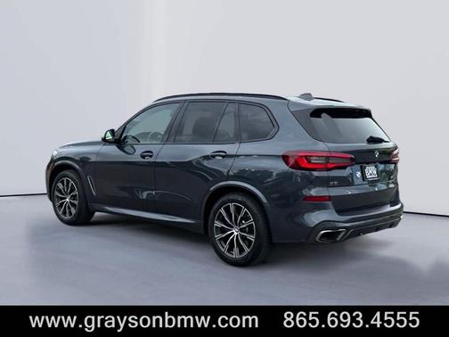 2022 BMW X5 M50i