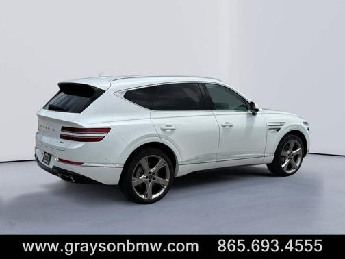 Uyuni White 2023 Genesis GV80 2.5T