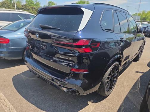 Carbon Black 2026 BMW X5 sDrive40i