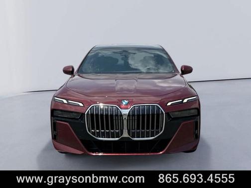 2023 BMW 740 i