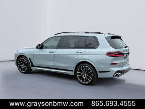 Gray Metallic 2026 BMW X7 M60i