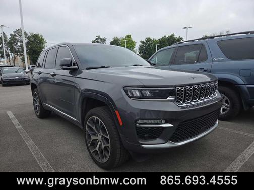 2023 Jeep Grand Cherokee Summit