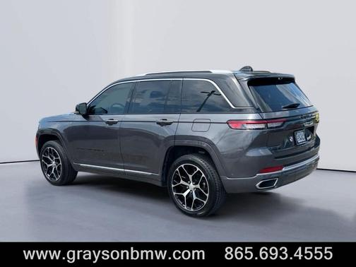 2023 Jeep Grand Cherokee Summit