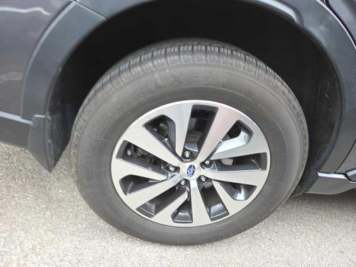 Magnetite Gray Metallic 2021 Subaru Outback Premium