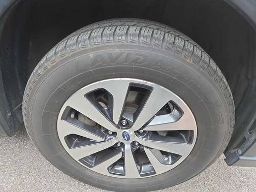 Magnetite Gray Metallic 2021 Subaru Outback Premium