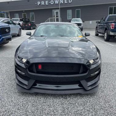 2017 Ford Shelby GT350 Base