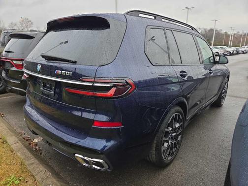 2026 BMW X7 M60i