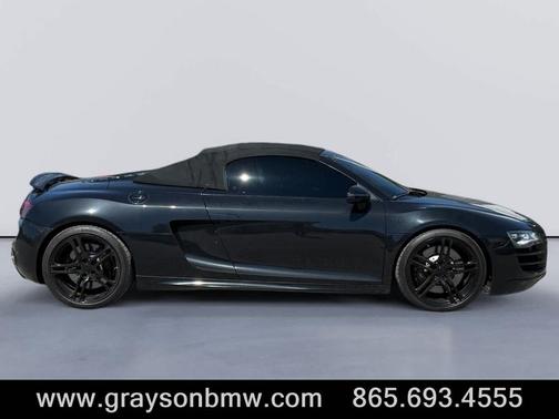 Phantom Black Pearl 2011 Audi R8 5.2 quattro Spyder