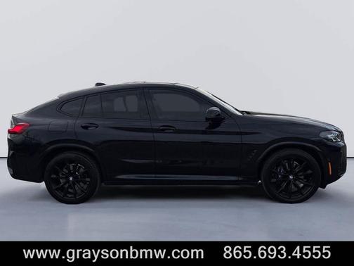 2025 BMW X4 M40i