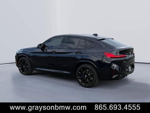 2025 BMW X4 M40i