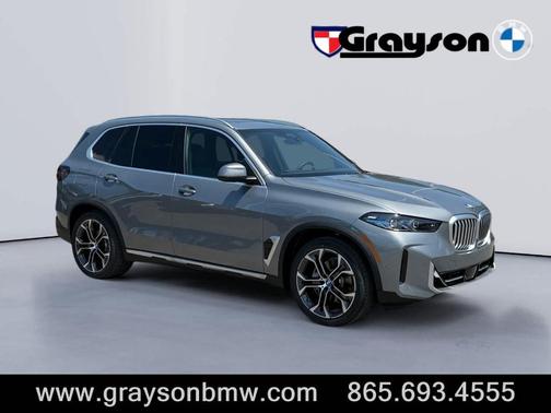 Gray 2026 BMW X5 xDrive40i