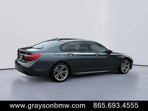 Gray 2018 BMW 740 i