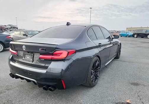 Dark Graphite Metallic 2022 BMW M5 Base