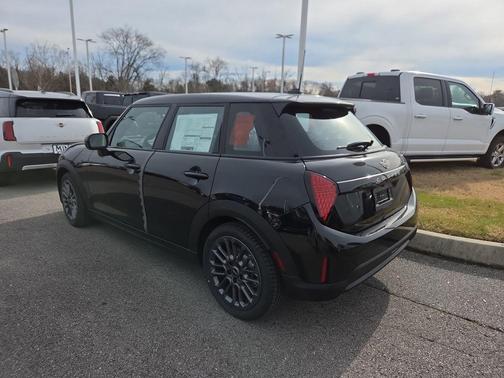 2026 MINI Hardtop Cooper