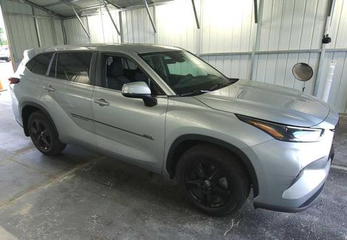 Celestial Silver Metallic 2023 Toyota Highlander L