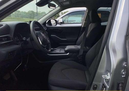 Celestial Silver Metallic 2023 Toyota Highlander L