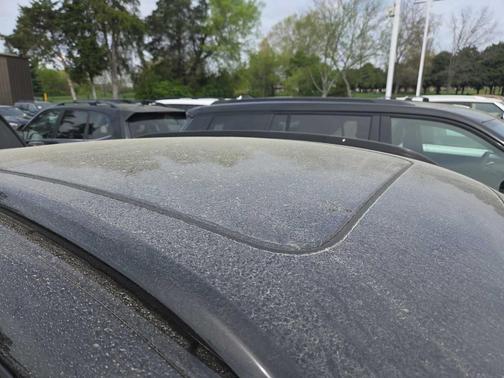 Black 2024 Porsche Macan