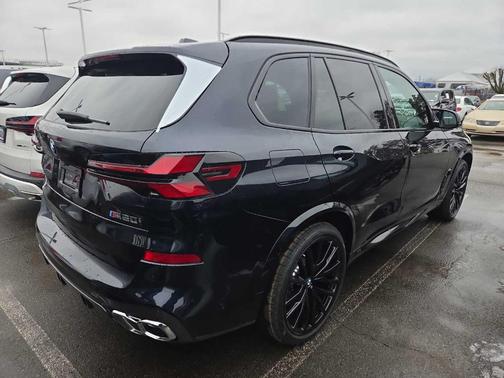 2026 BMW X5 M60i