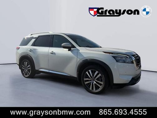 2022 Nissan Pathfinder Platinum