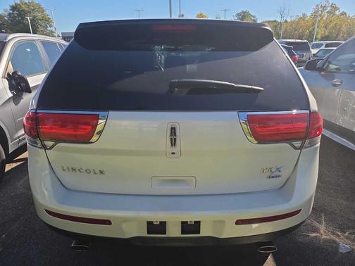2013 Lincoln MKX Base