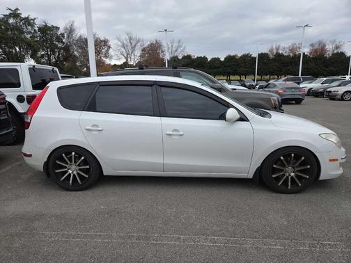 2011 Hyundai Elantra Touring GLS