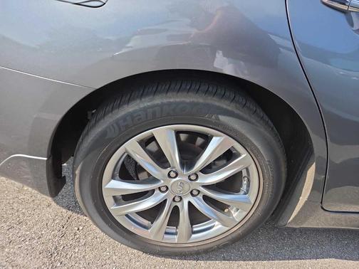 2015 INFINITI Q70 3.7