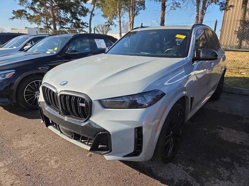 2024 BMW X5 M60i