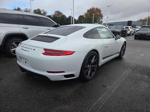2019 Porsche 911 Carrera T