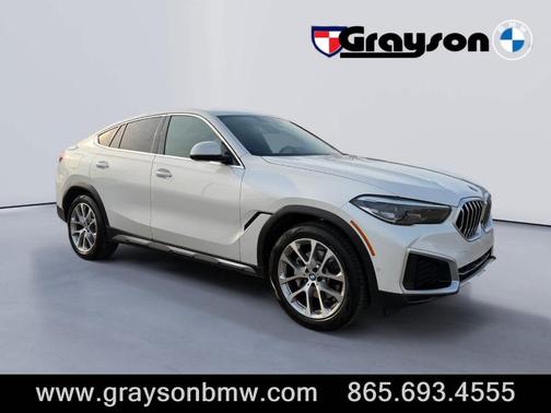 Mineral White Metallic 2023 BMW X6 xDrive40i