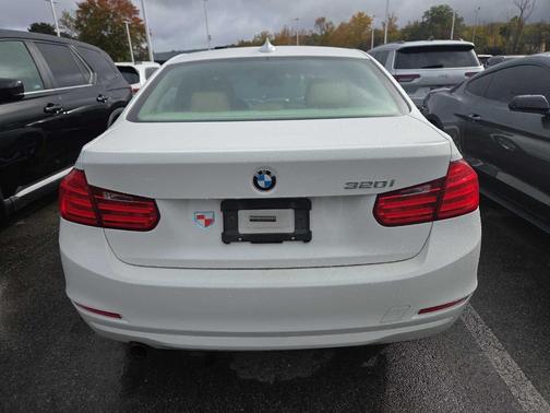 2015 BMW 320 i