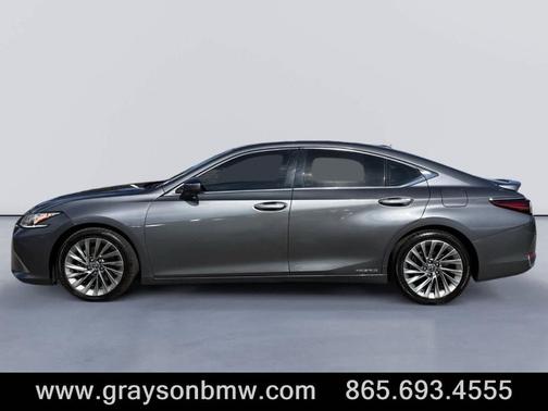2020 Lexus ES 300h Ultra Luxury